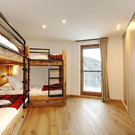 Appart Neuf Skis Aux Pieds Avec Cheminee Et Balcons - - Fr-1-664-17 Apartment Courchevel