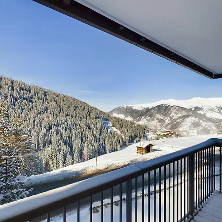 Appart Neuf Skis Aux Pieds Avec Cheminee Et Balcons - - Fr-1-664-17 *
